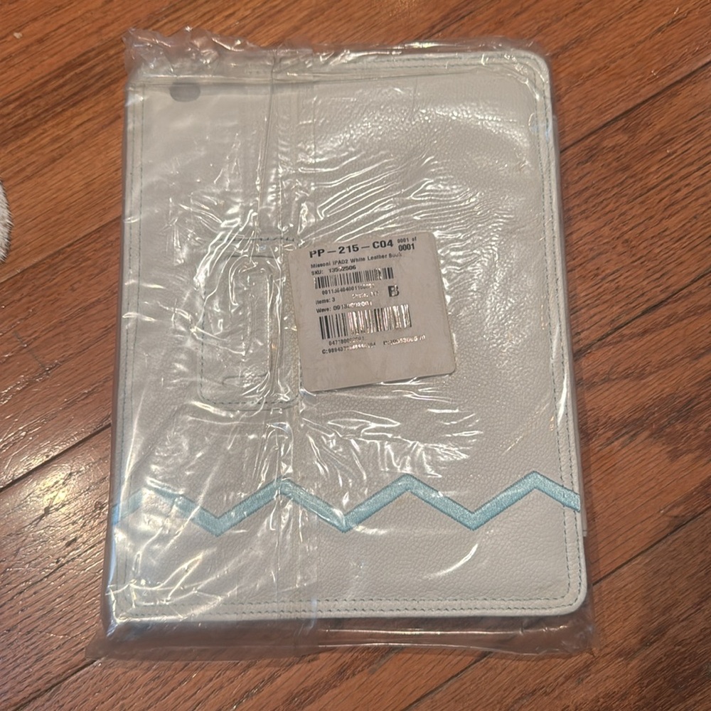 NIB Missoni For Target IPad Case - Picture 2 of 3